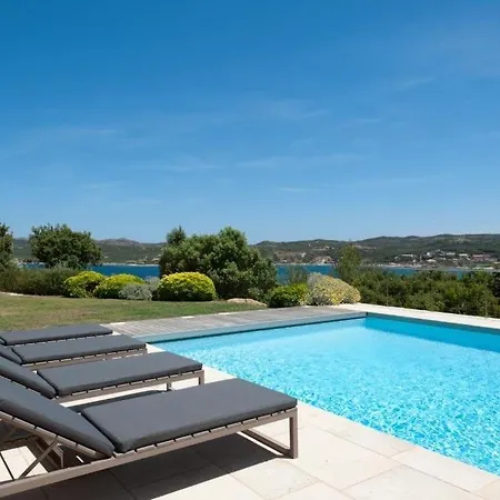 Villa Amazing 14 Guests With Private Poll *